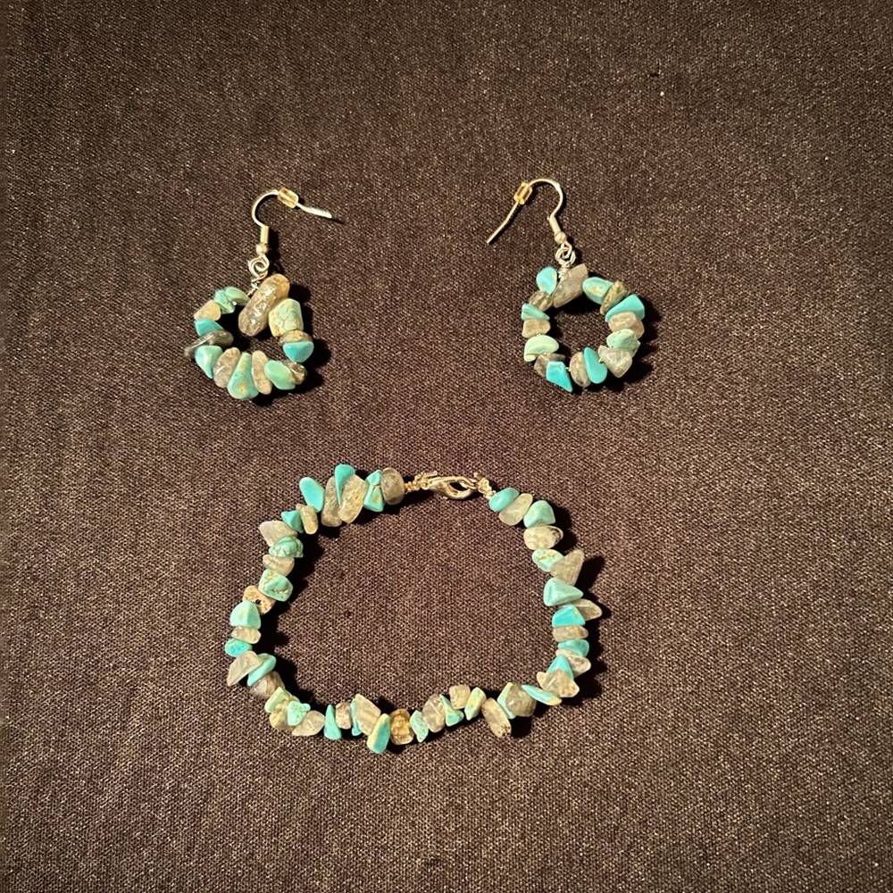 Turquoise & Grey Moonstone bracelet with earrings